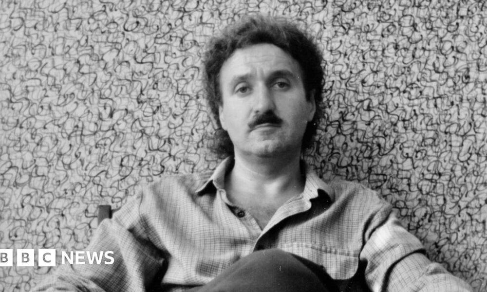 Antiques Roadshow expert brings re-discovered artist’s work to public gallery