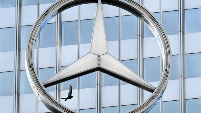 Mercedes profits slump on weak China sales, US tariffs and UK finance provision